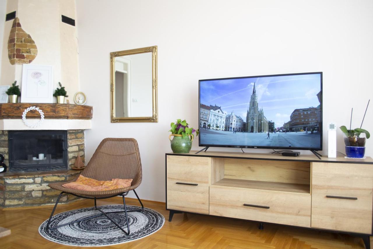 Nicola'S Apartment Нови Сад Екстериор снимка