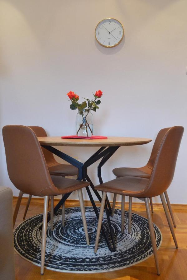 Nicola'S Apartment Нови Сад Екстериор снимка